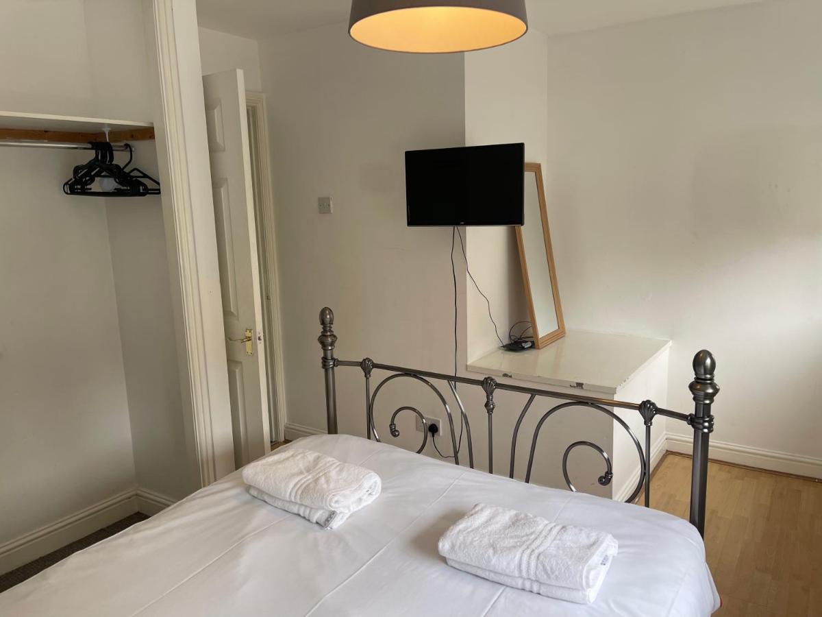 House Number 12 Sleeps Up To 4 With Smart Tvs In Every Room Wellington  Exterior foto